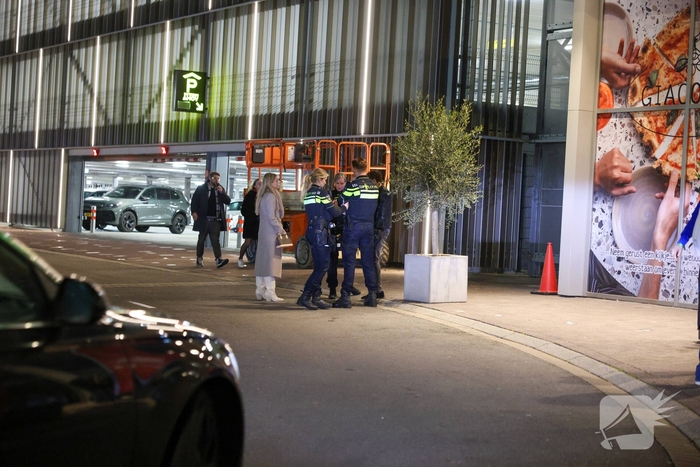 Vechtpartij bij verkeersruzie bezoekers Vrienden van Amstel