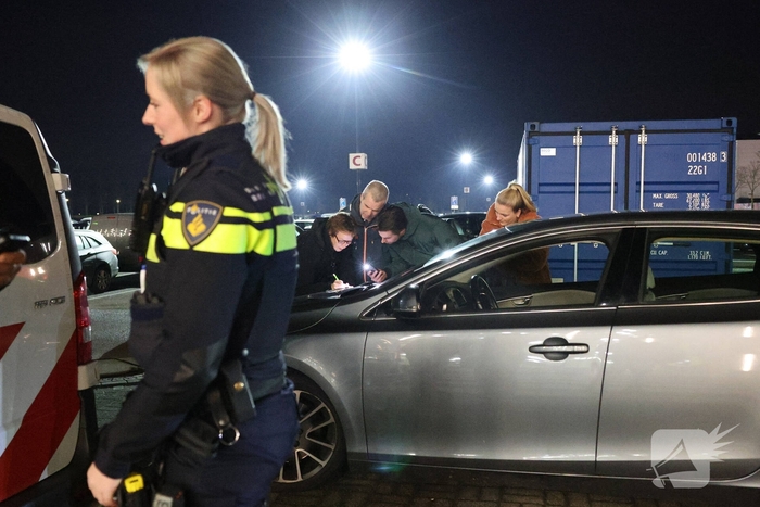 Vechtpartij bij verkeersruzie bezoekers Vrienden van Amstel