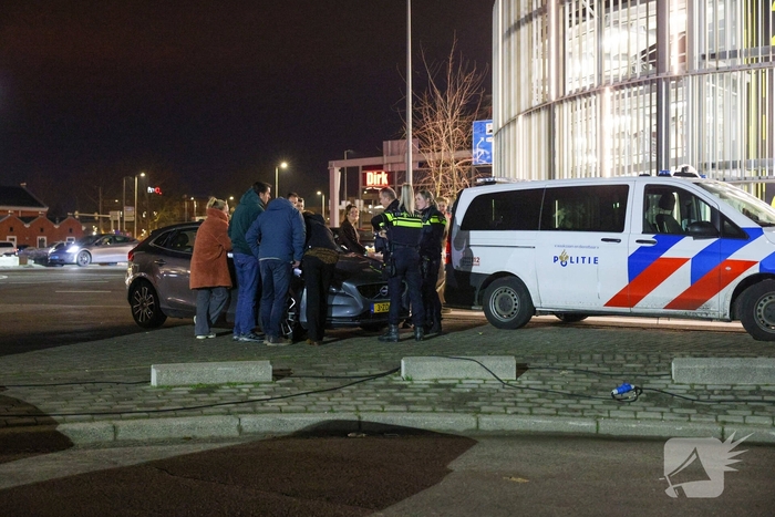 Vechtpartij bij verkeersruzie bezoekers Vrienden van Amstel