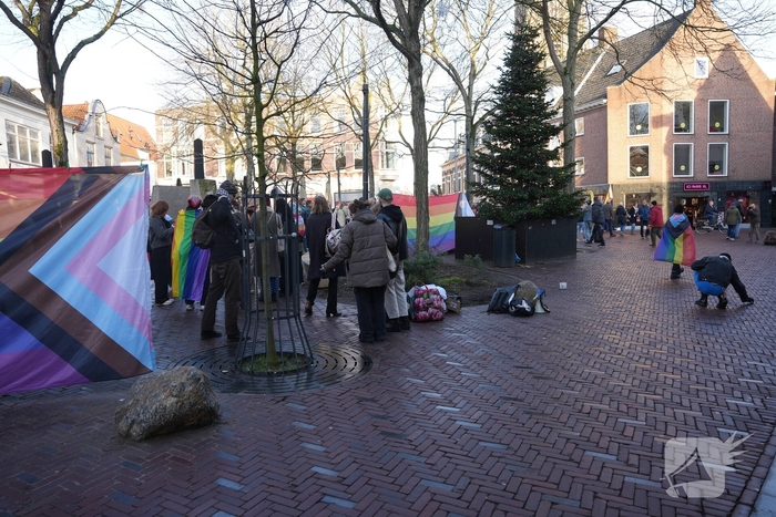 Activisten protesteren tegen Frontrunners Ministries