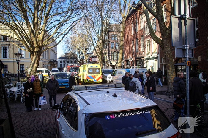 Totale verwoesting na explosies, schade bij daglicht duidelijk te zien