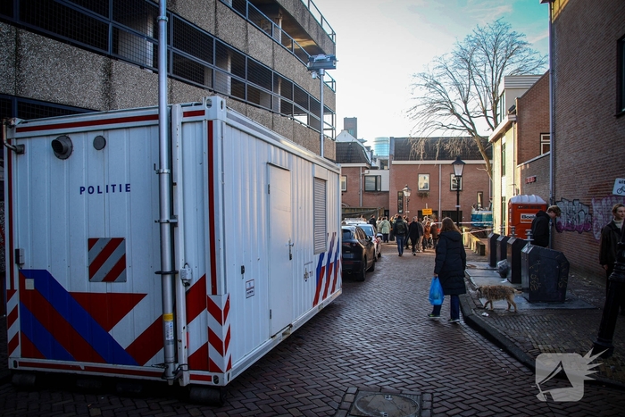 Totale verwoesting na explosies, schade bij daglicht duidelijk te zien