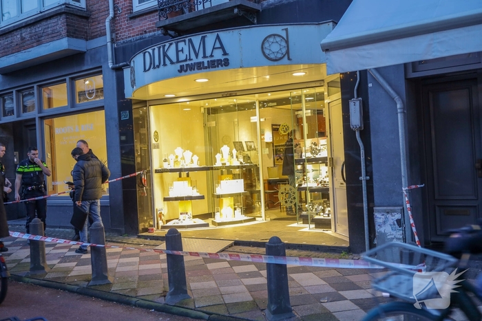 Overval op juwelierszaak zonder gewonden