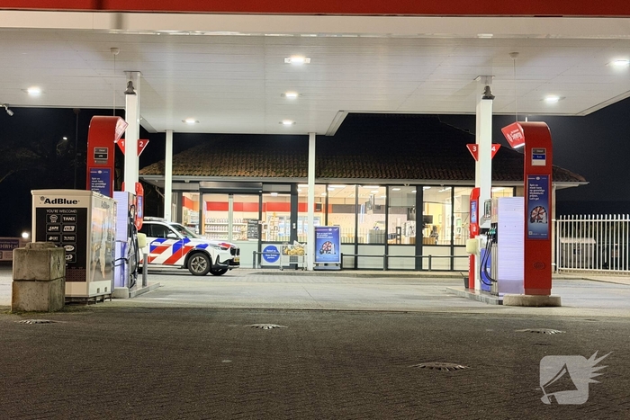 Medewerker tankstation bedreigd met mes