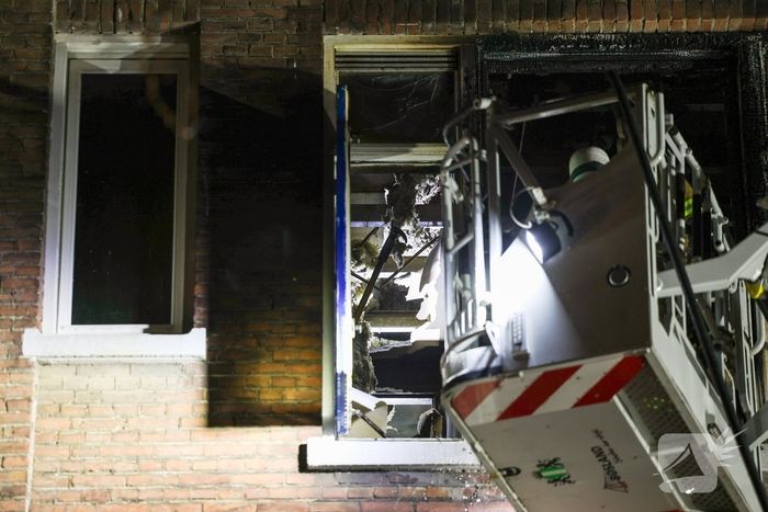 Brand in portiekwoning leidt tot evacuatie bewoners