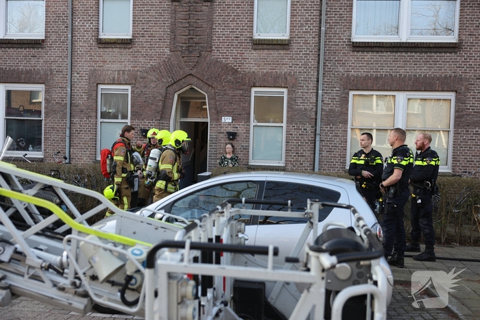 Brand in portiekwoning leidt tot snelle evacuatie
