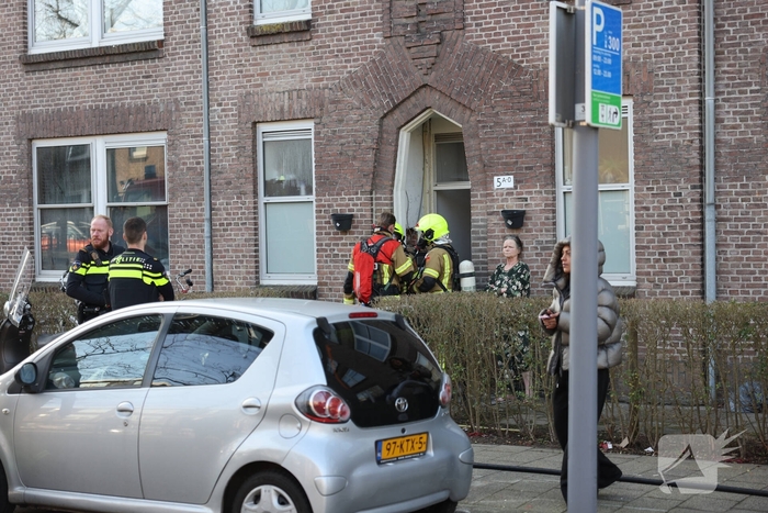 Brand in portiekwoning leidt tot snelle evacuatie
