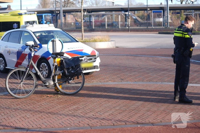 Fietser gewond na aanrijding met auto