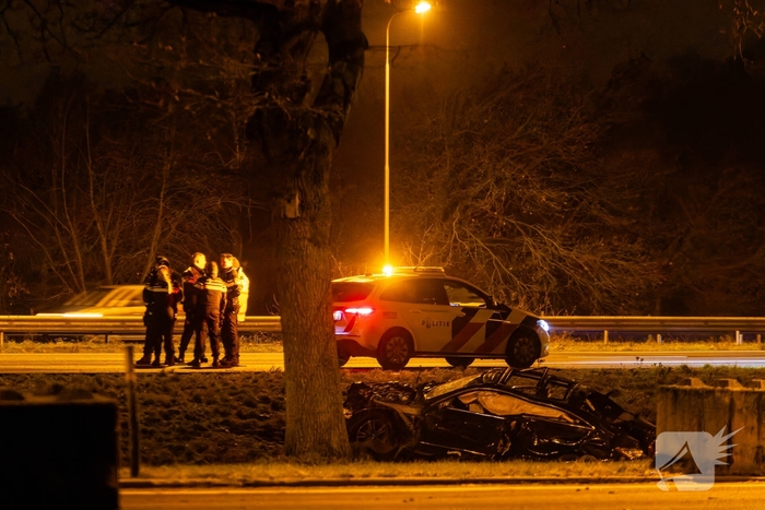 Enorme schade bij ongeval met personenauto