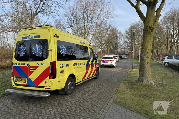 Steekpartij tussen jongeren leidt tot gewonden