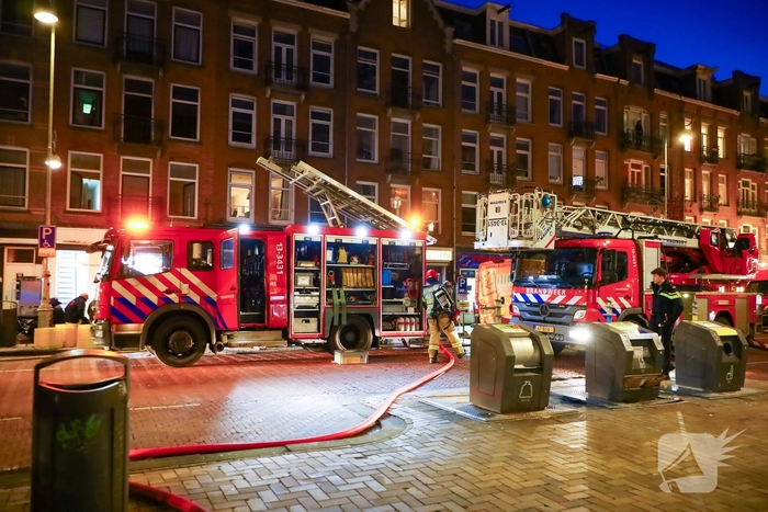Grote brandweer inzet bij dakbrand
