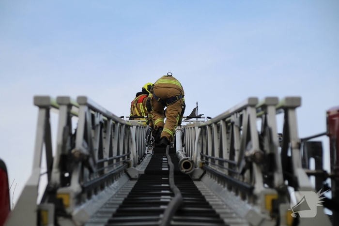 Schoorsteenbrand leidt tot evacuatie