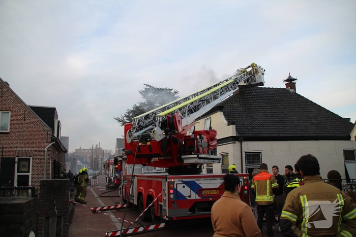 Schoorsteenbrand leidt tot evacuatie