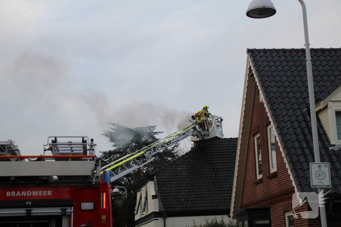 Schoorsteenbrand leidt tot evacuatie