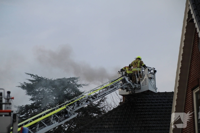 Schoorsteenbrand leidt tot evacuatie
