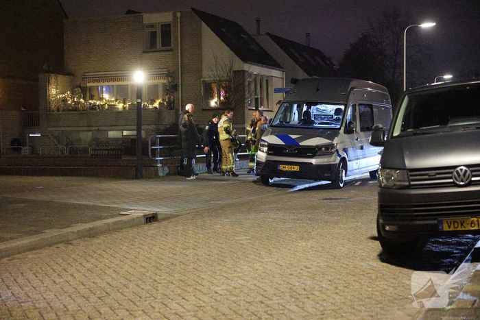 Cobra's en benzine aangetroffen in woning