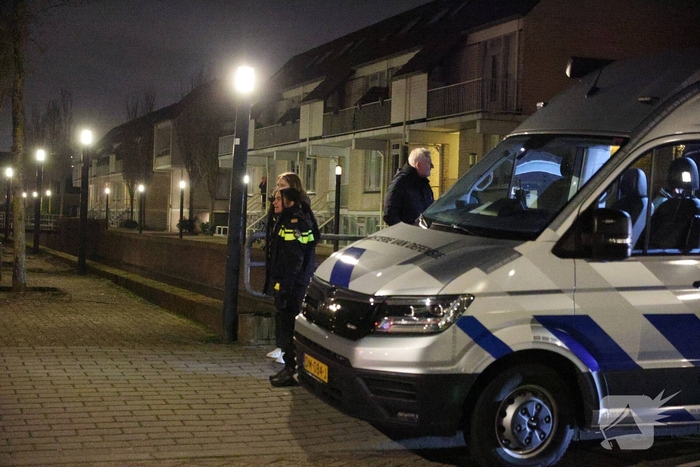 Cobra's en benzine aangetroffen in woning