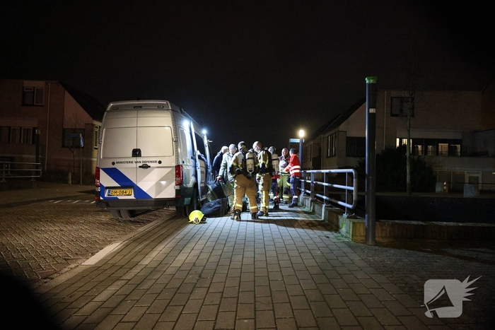 Cobra's en benzine aangetroffen in woning