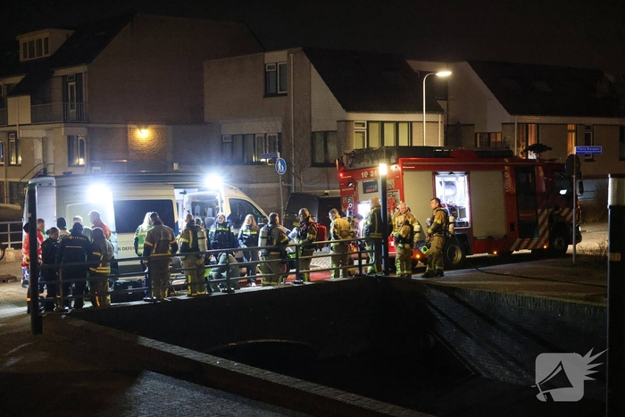 Cobra's en benzine aangetroffen in woning