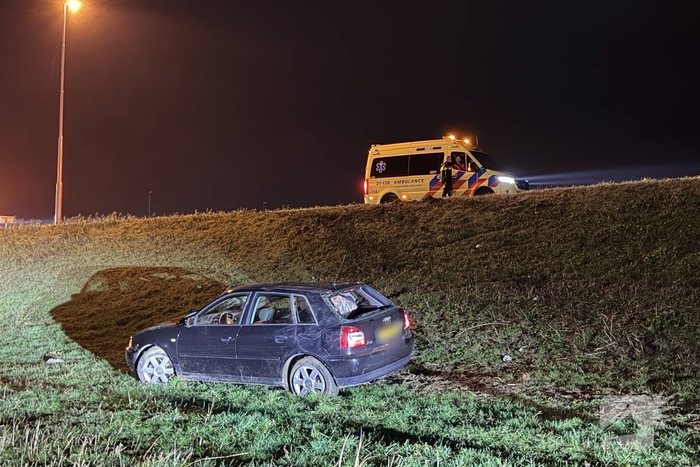 Bestuurder spoorloos na ongeval