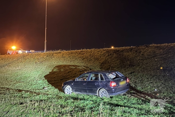 Bestuurder spoorloos na ongeval