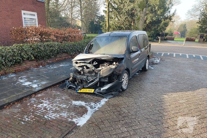 Forse brandschade aan voertuigen
