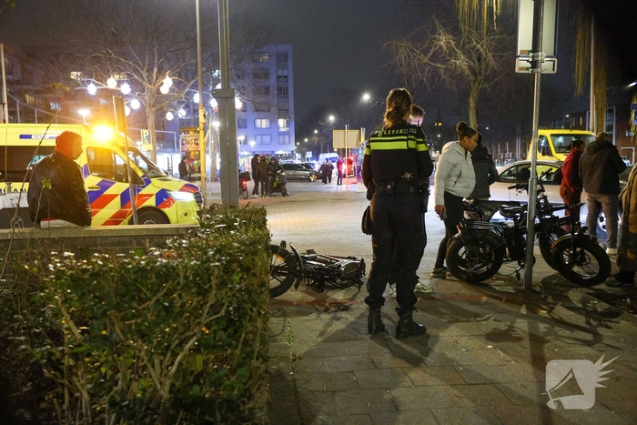 Auto botst op Fatbike in Rotterdam