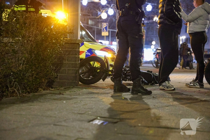 Auto botst op Fatbike in Rotterdam