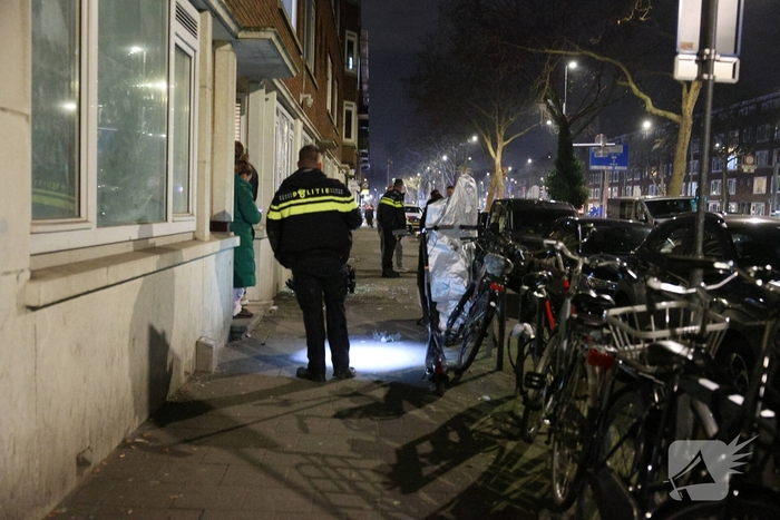 Explosie veroorzaakt brand in woning