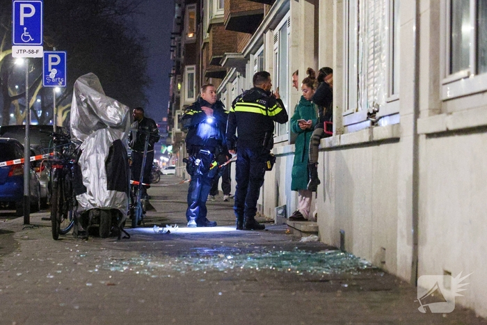 Explosie veroorzaakt brand in woning