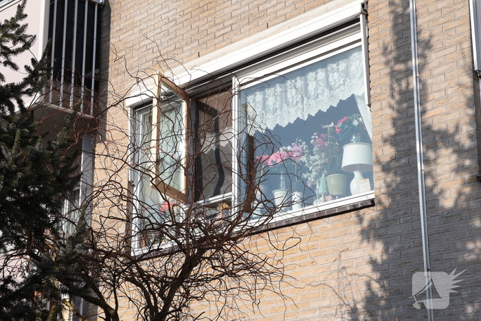 Woningbrand leidt tot ontruiming verzorgingshuis