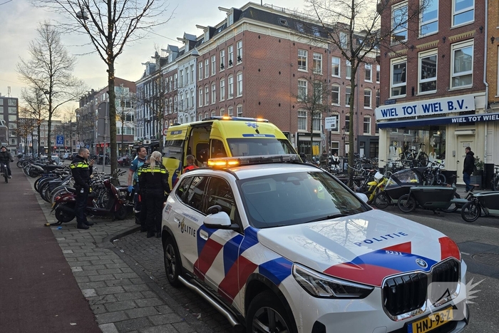 Steekincident leidt tot gewonde en zoektocht naar dader