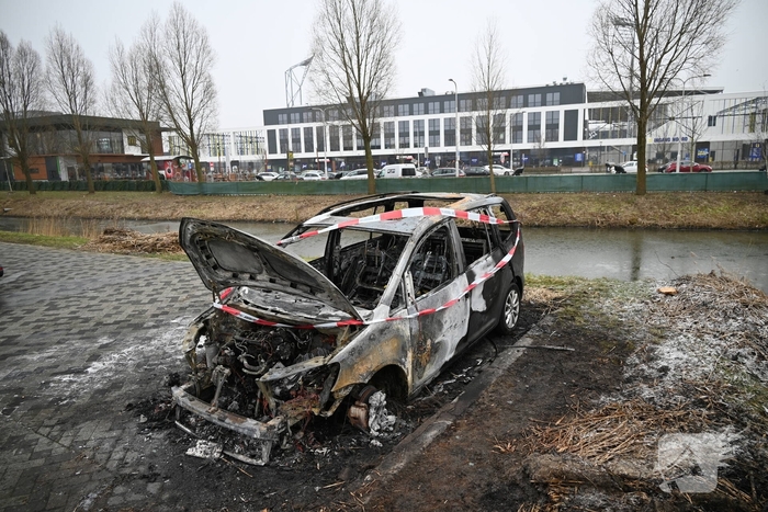 Wederom auto uitgebrand, politie doet onderzoek