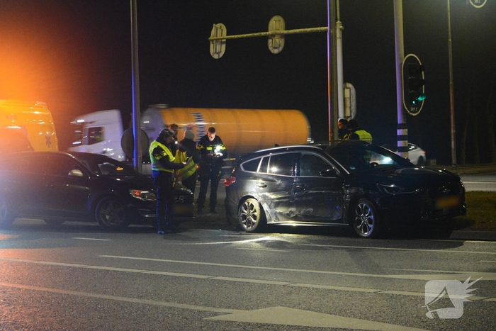 Ongeval tussen twee voertuigen bij wegrestaurant