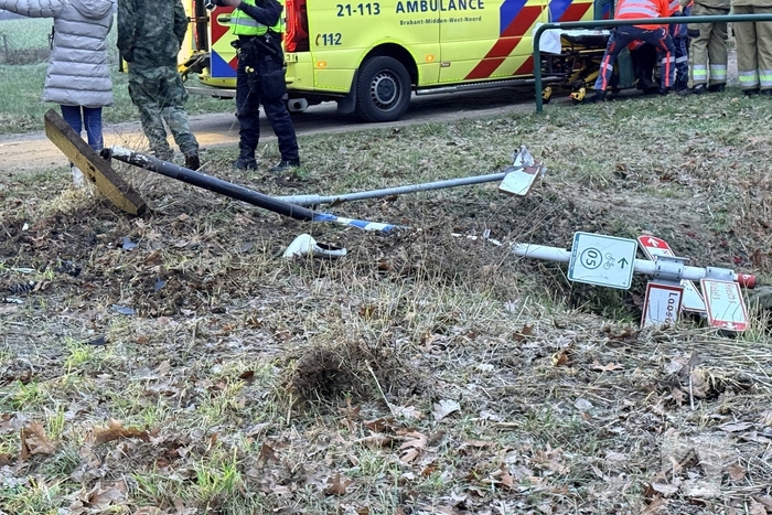 Brandweer en ambulancedienst ingeschakeld na botsing