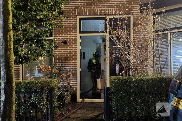 Rookontwikkeling bij nachtelijke woningbrand