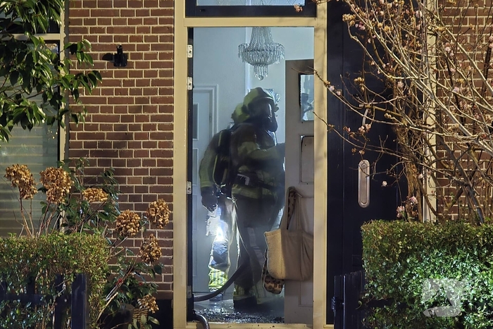 Rookontwikkeling bij nachtelijke woningbrand