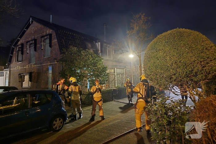Rookontwikkeling bij nachtelijke woningbrand
