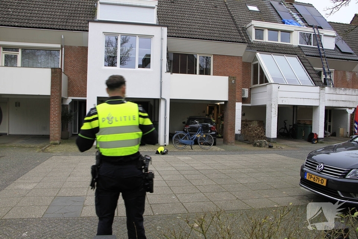 Brandweer meet hoge concentraties koolmonoxide