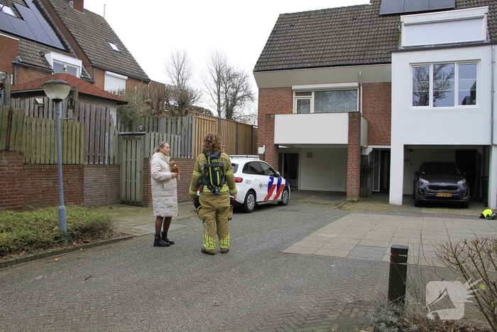 Brandweer meet hoge concentraties koolmonoxide
