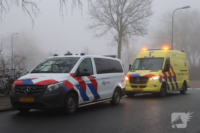 Auto's botsen op kruising