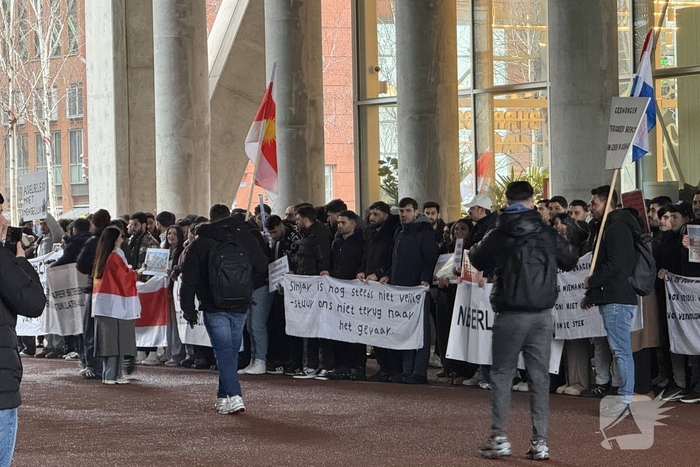 Demonstratie bij Rijkskantoor tegen uitzettingen naar Irak