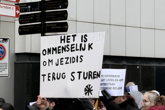 Demonstratie bij Rijkskantoor tegen uitzettingen naar Irak