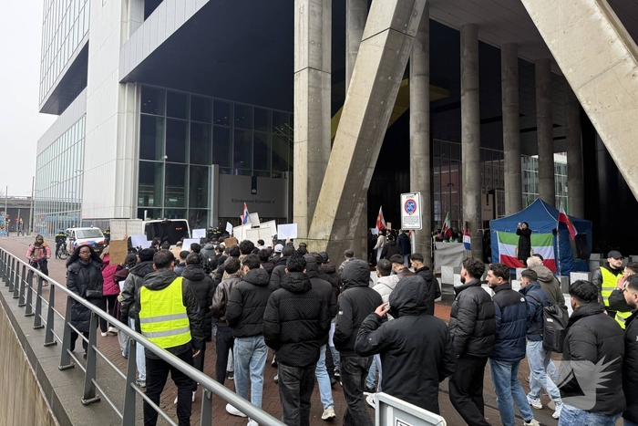 Demonstratie bij Rijkskantoor tegen uitzettingen naar Irak