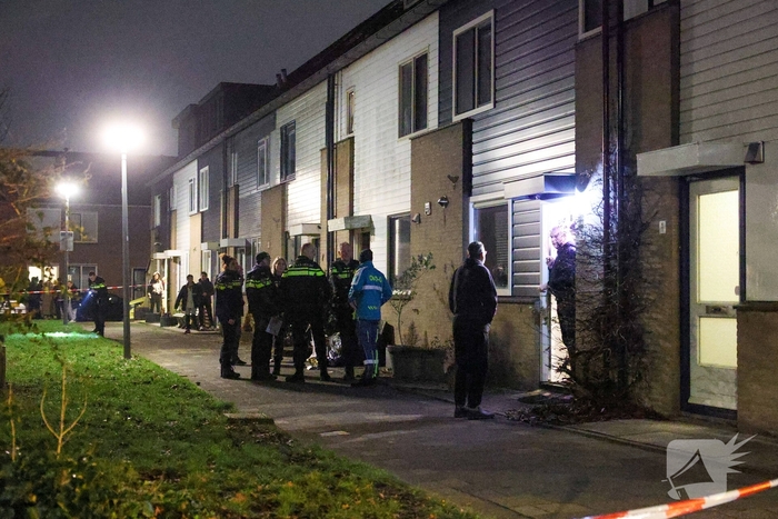 Voertuig rijdt opzettelijk mensen aan