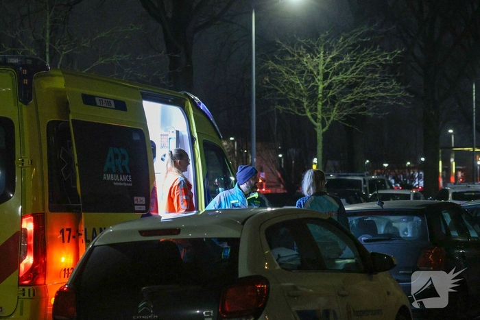 Voertuig rijdt opzettelijk mensen aan