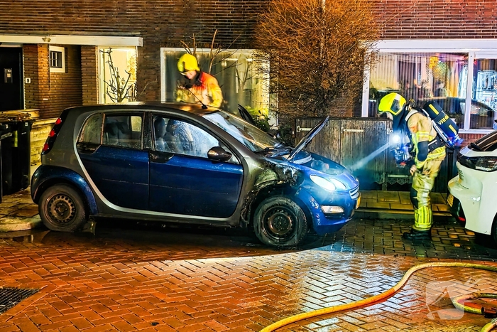 Brand in auto veroorzaakt alarm