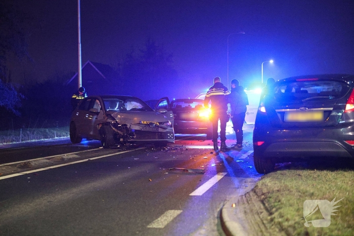 Twee bestuurders gewond bij aanrijding