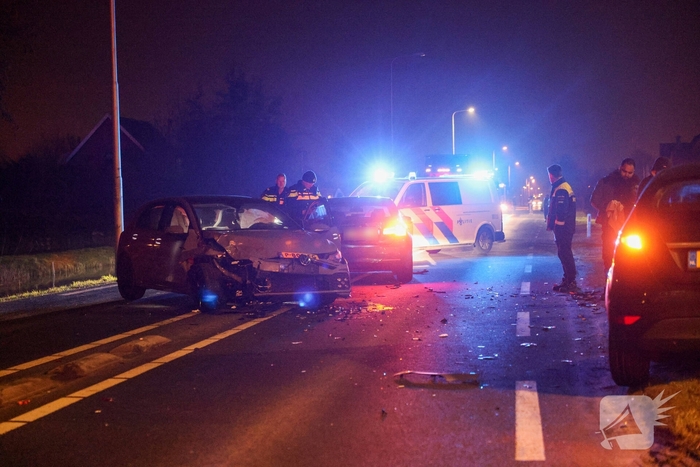 Twee bestuurders gewond bij aanrijding