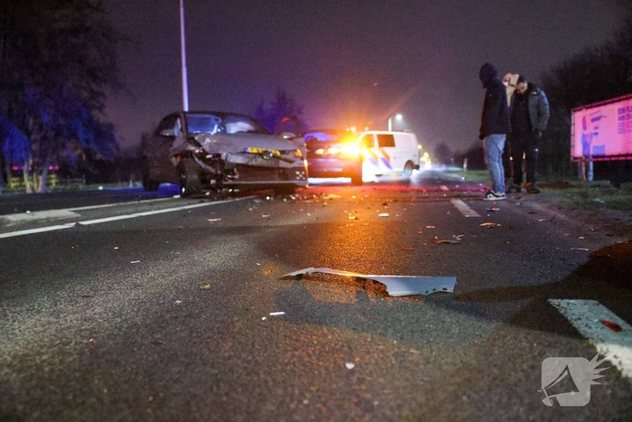 Twee bestuurders gewond bij aanrijding